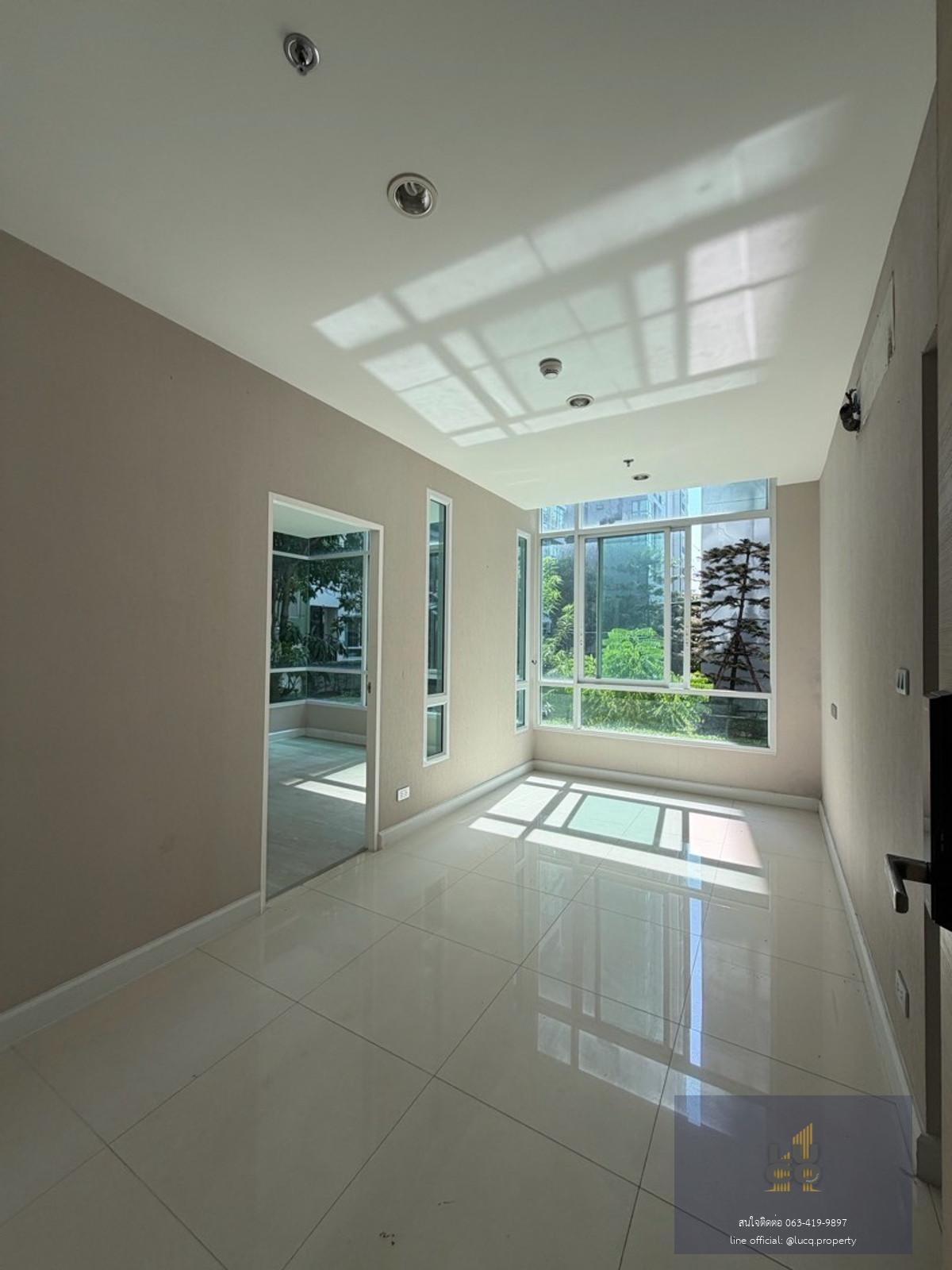 ขายคอนโดทำเลสุขุมวิท ห้องมุม วิวสวน บรรยากาศร่มรื่น น่าอยู่มาก