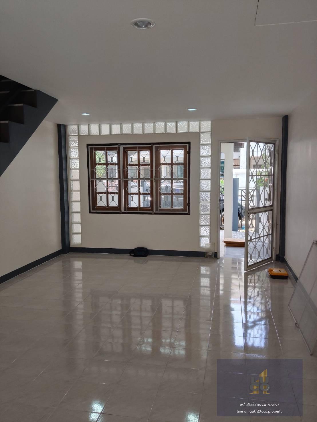🏡 ขายบ้านแฝด รีโนเวทใหม่ พร้อมอยู่ ทำเลนวมินทร์ 163